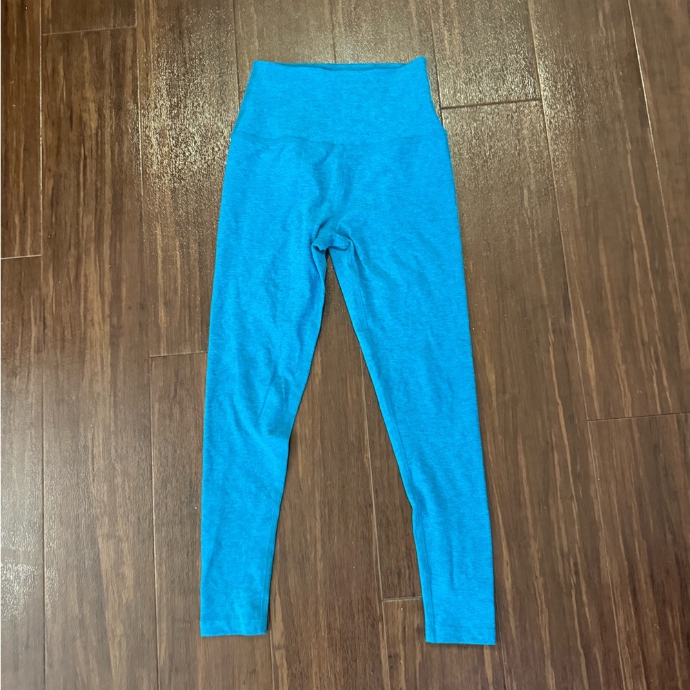 Beyond Yoga teal spacedye leggings in size S
